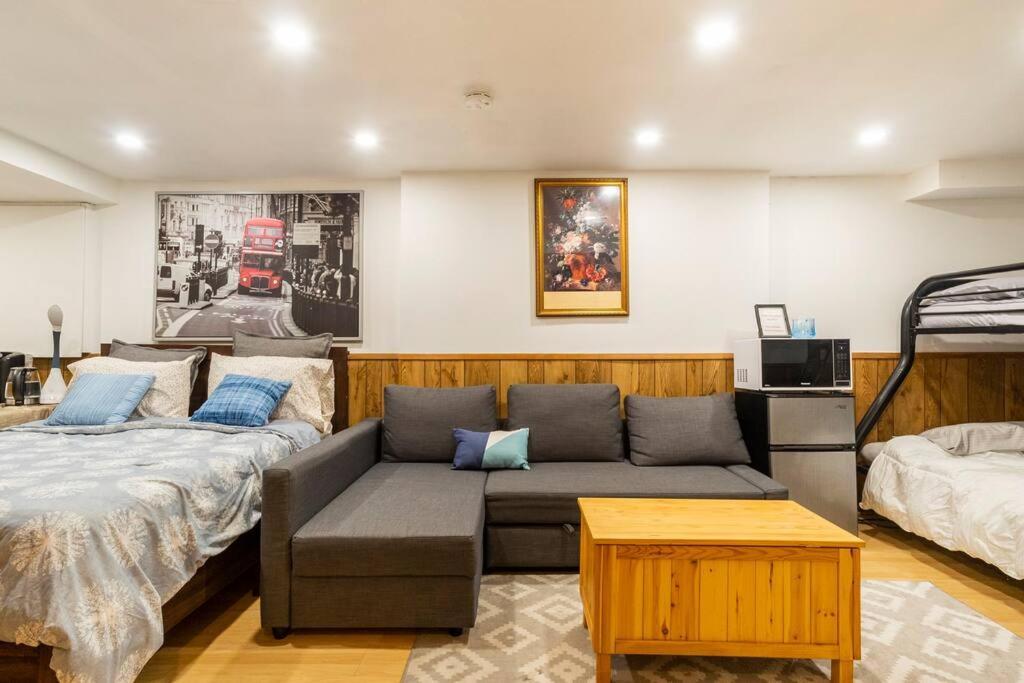 Big Oasis Studio Near Airport Yyz Hotel Toronto Kültér fotó
