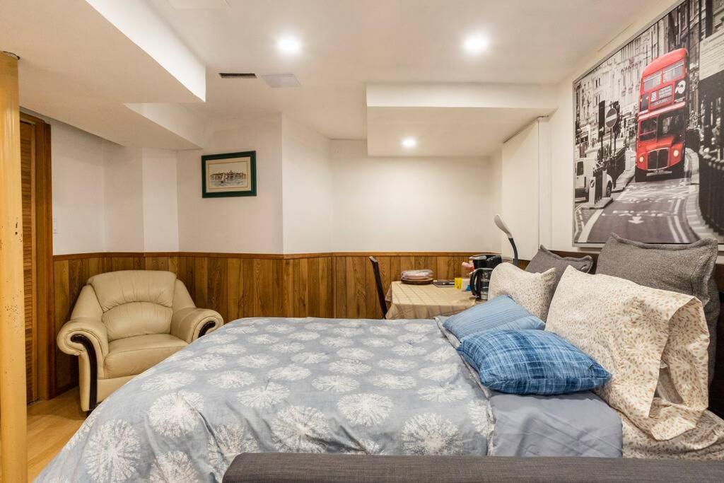 Big Oasis Studio Near Airport Yyz Hotel Toronto Kültér fotó